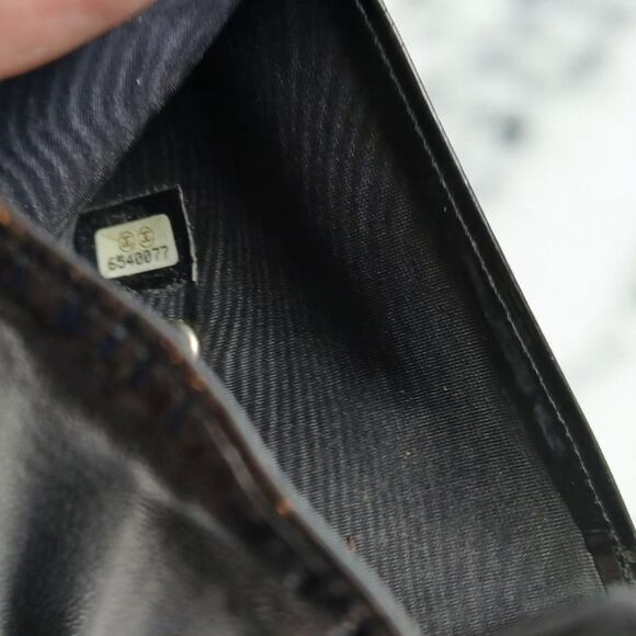 Authentic Chanel Patent Leather Black Trifold Compact Wallet MSRP $950 - Picture 13 of 14